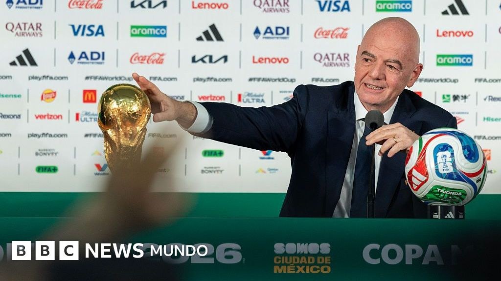 "Relájense": las polémicas respuestas de Infantino sobre Irán, el árbitro somalí y si perdió el control del Mundial