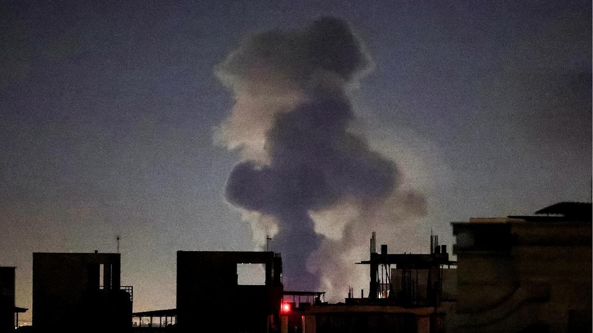 Due petroliere saudite colpite nello Stretto di Hormuz lunedì