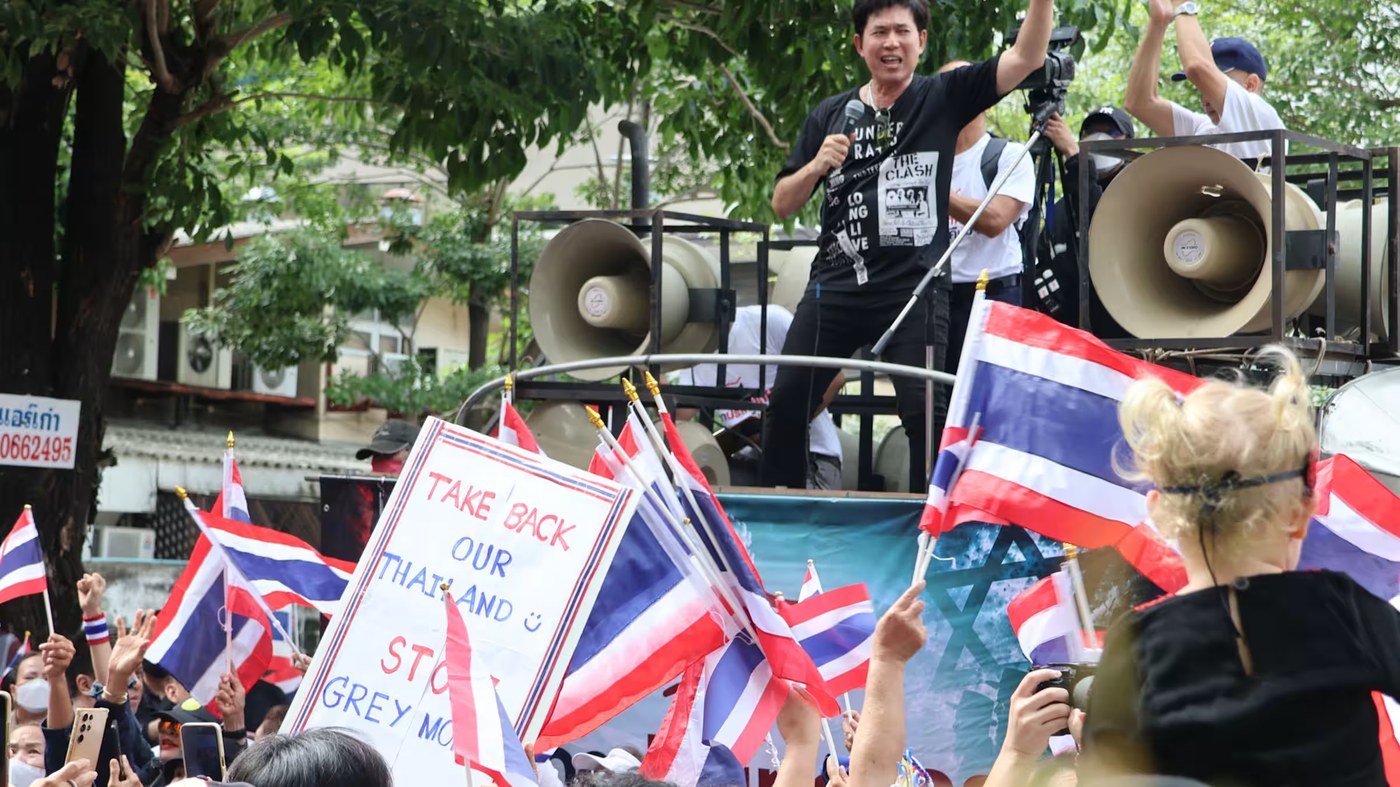 Thai protestors slam Chinese, other foreign companies as economy slows